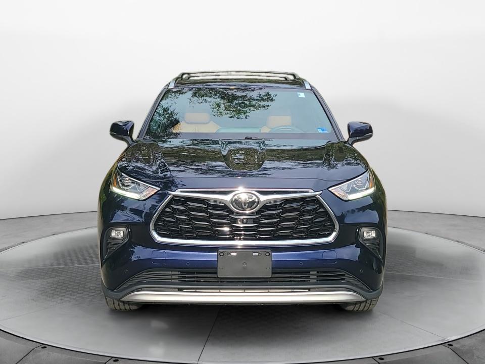 Used 2021 Toyota Highlander SUV