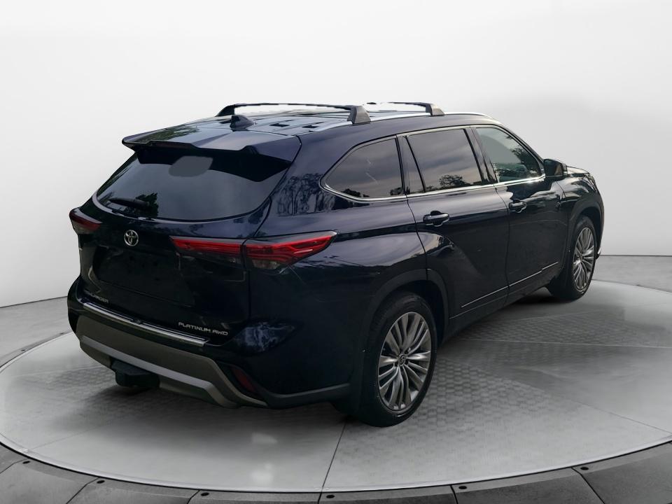 Used 2021 Toyota Highlander SUV