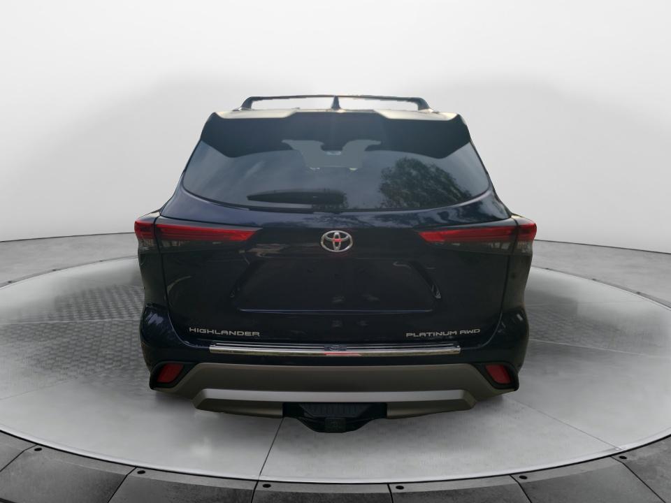 Used 2021 Toyota Highlander SUV