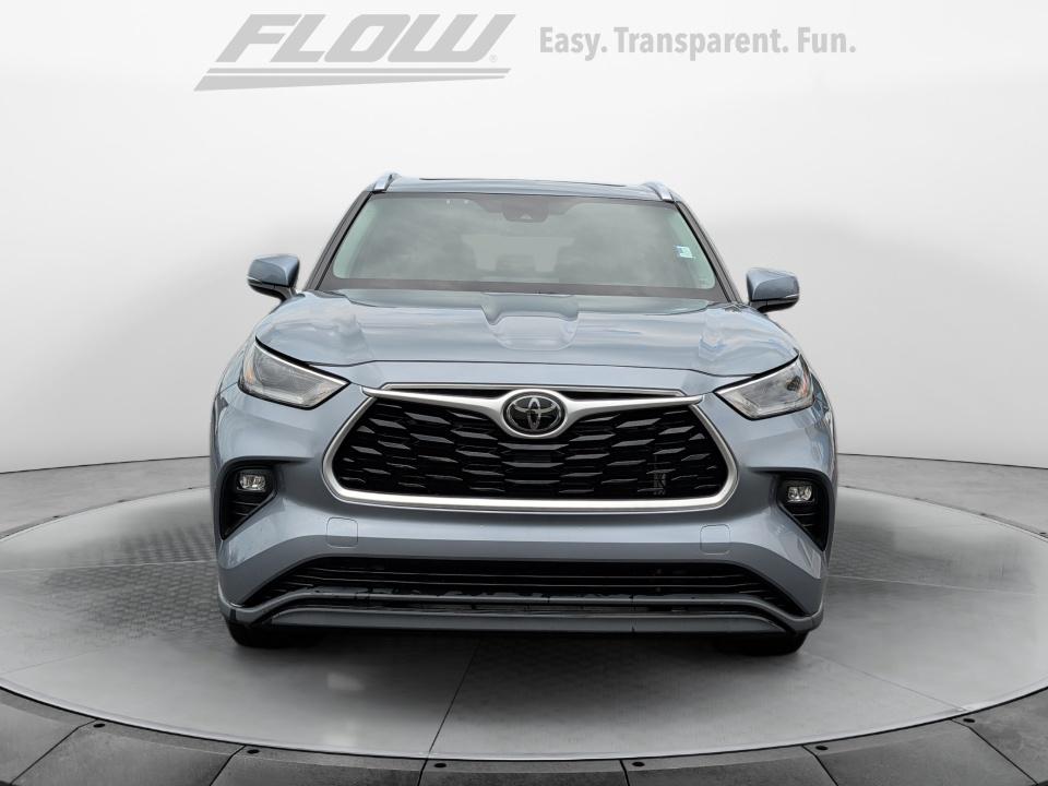 Used 2021 Toyota Highlander SUV
