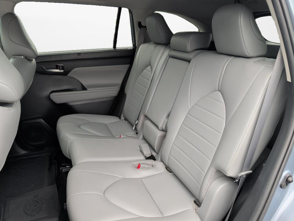 Used 2021 Toyota Highlander SUV