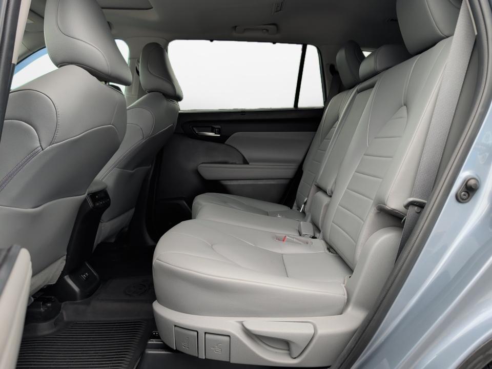 Used 2021 Toyota Highlander SUV