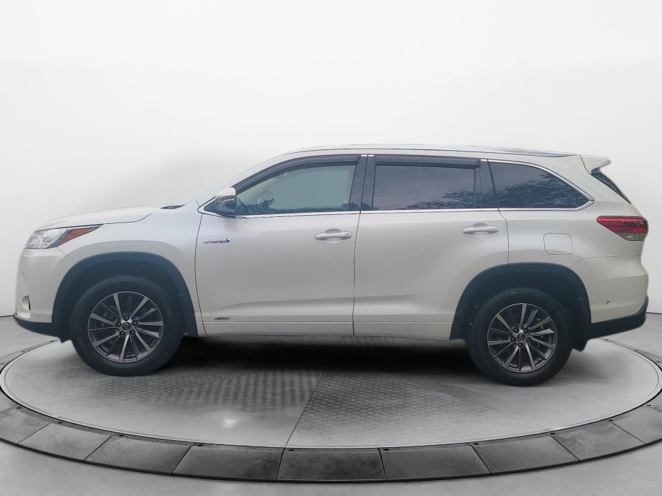 Used 2018 Toyota Highlander Hybrid SUV