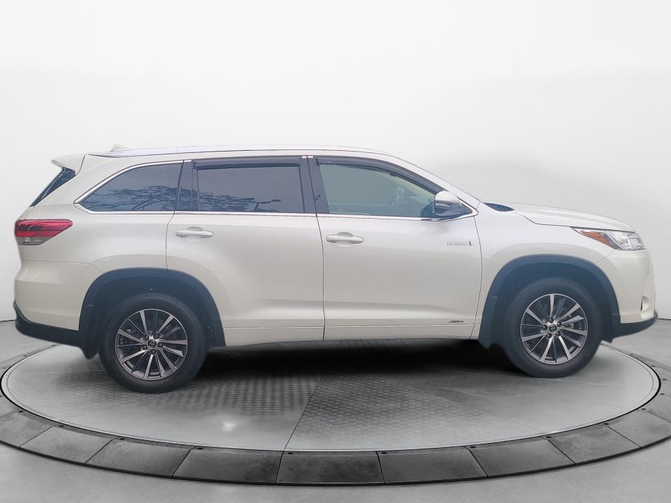 Used 2018 Toyota Highlander Hybrid SUV