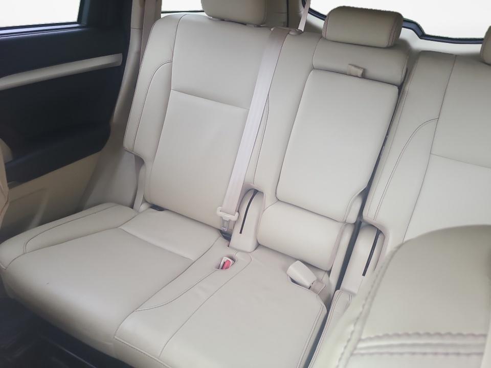 Used 2018 Toyota Highlander Hybrid SUV