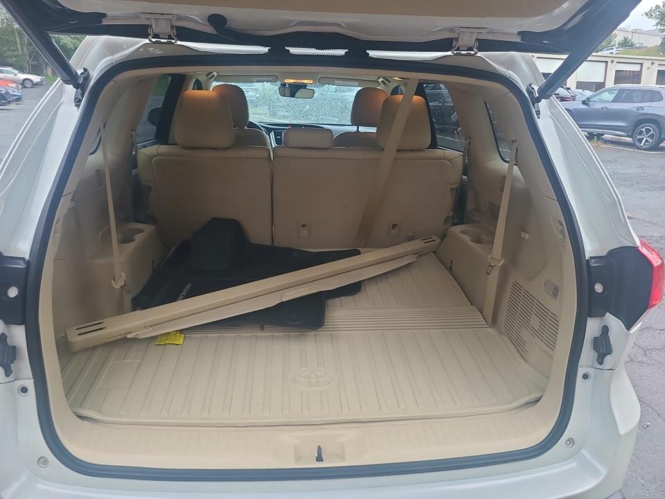Used 2018 Toyota Highlander Hybrid SUV