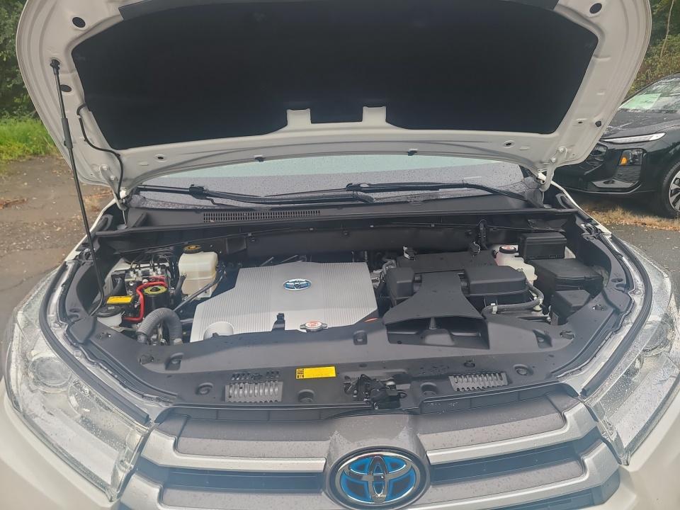 Used 2018 Toyota Highlander Hybrid SUV
