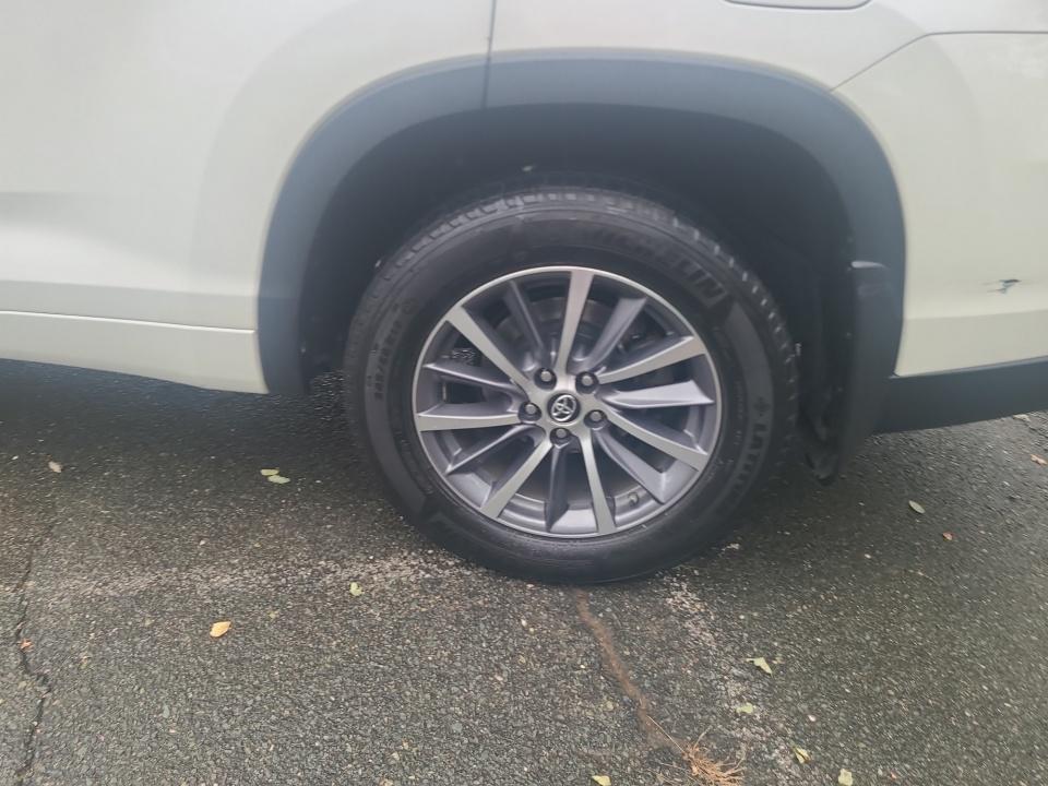 Used 2018 Toyota Highlander Hybrid SUV