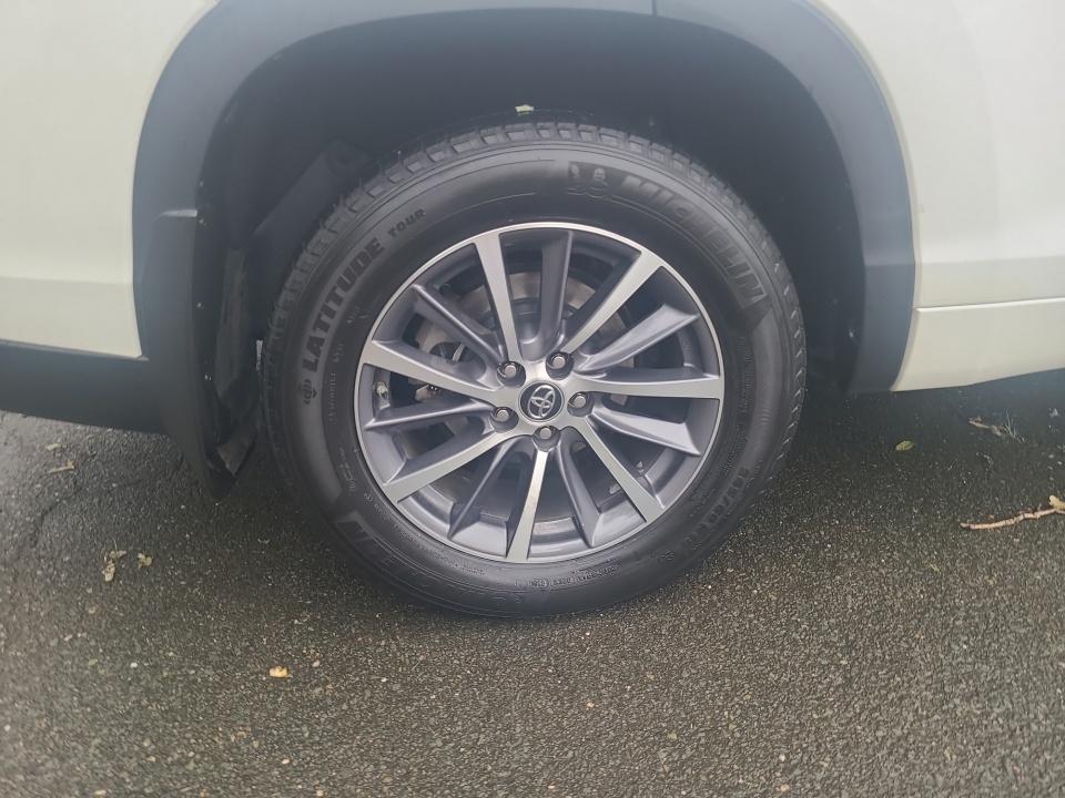 Used 2018 Toyota Highlander Hybrid SUV
