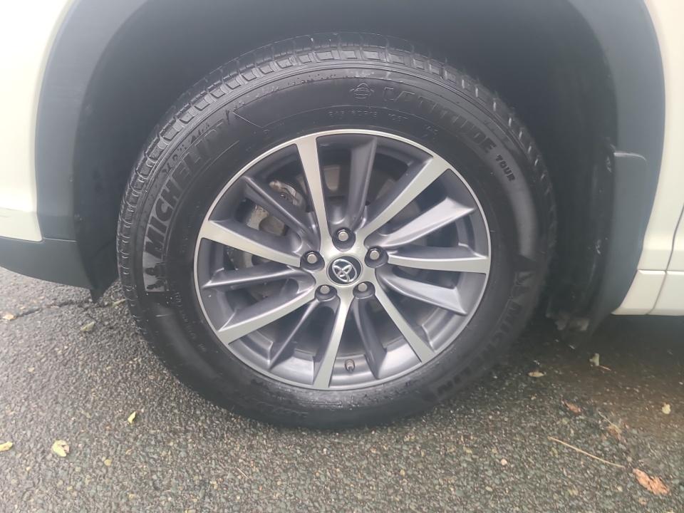 Used 2018 Toyota Highlander Hybrid SUV