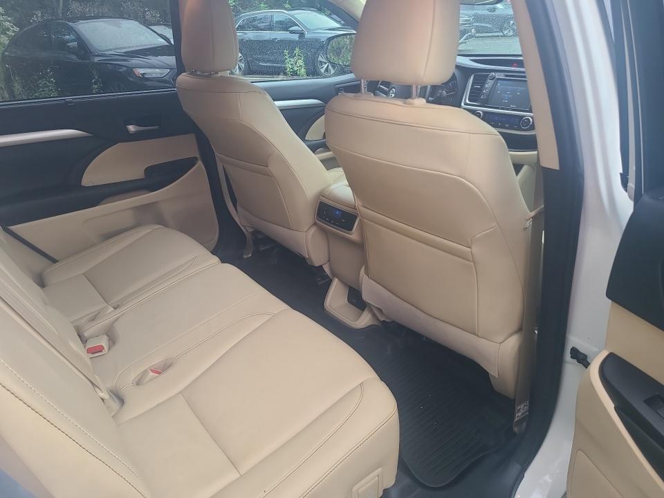Used 2018 Toyota Highlander Hybrid SUV
