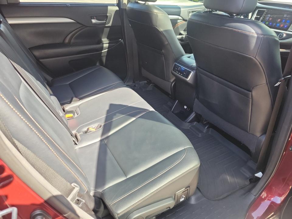 Used 2014 Toyota Highlander SUV