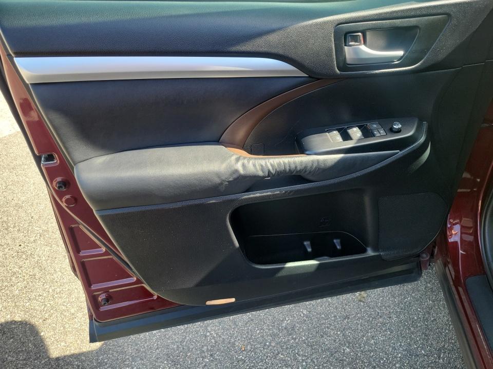 Used 2014 Toyota Highlander SUV