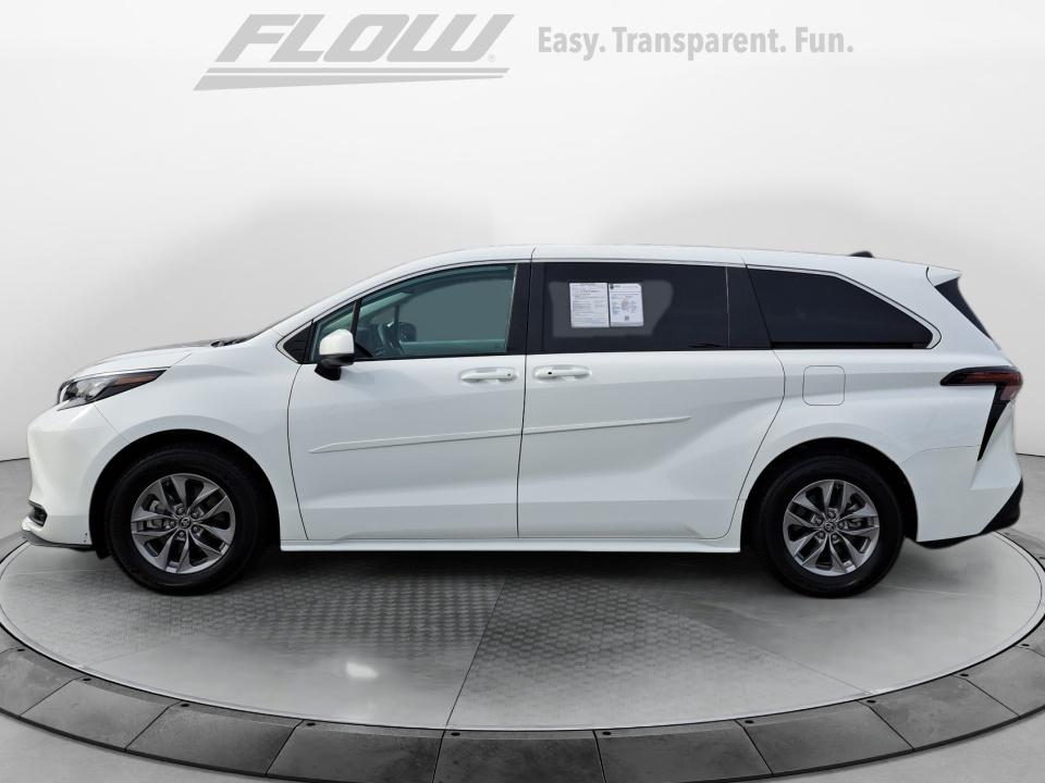 Used 2025 Toyota Sienna Van