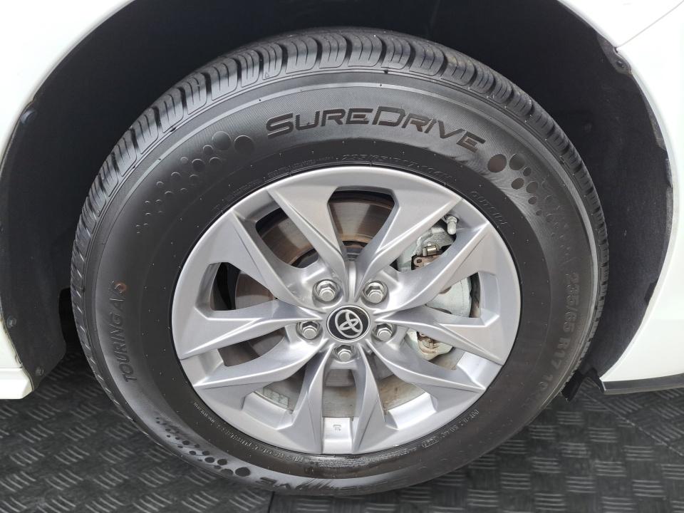 Used 2025 Toyota Sienna Van