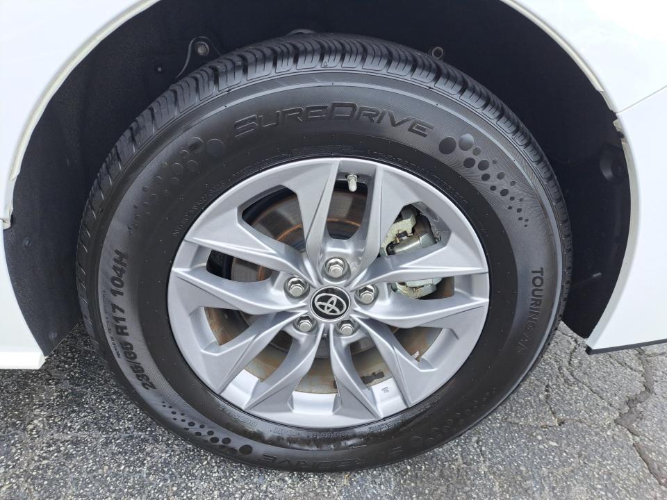 Used 2025 Toyota Sienna Van