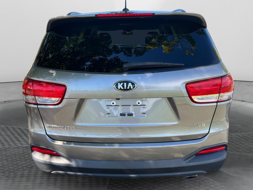 Used 2018 Kia Sorento SUV