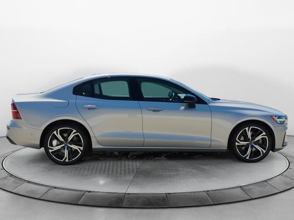 Used 2024 Volvo S60 Sedan