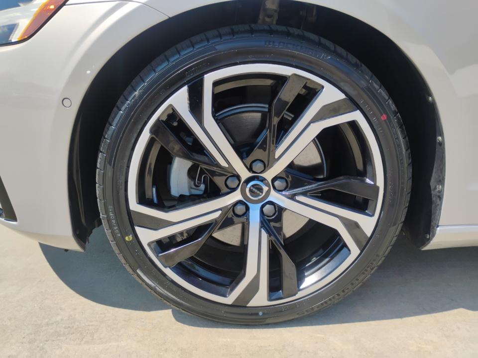 Used 2024 Volvo S60 Sedan