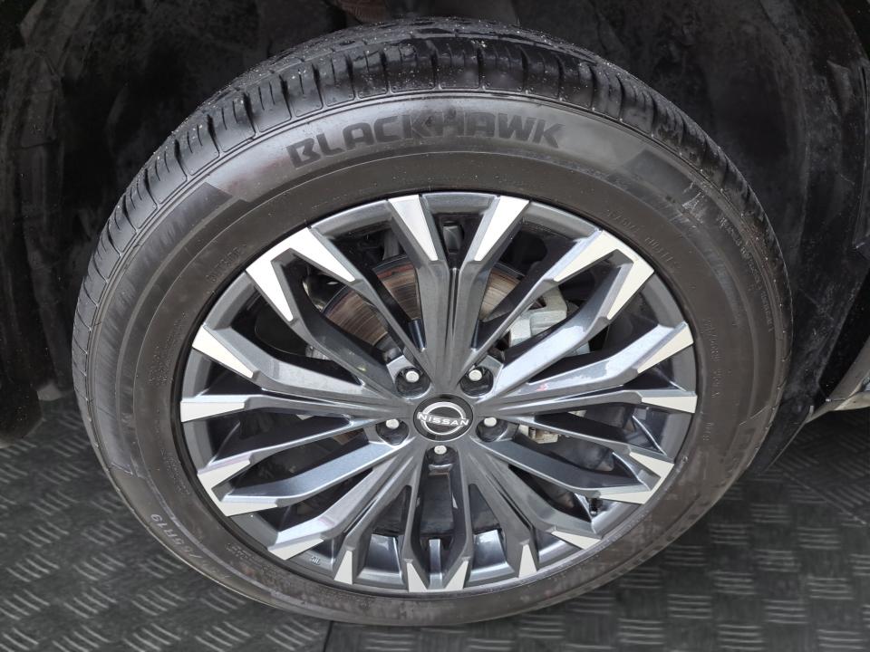 Used 2025 Nissan Rogue SUV