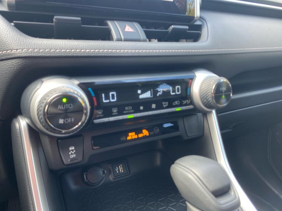 Used 2025 Toyota RAV4 Híbrido SUV