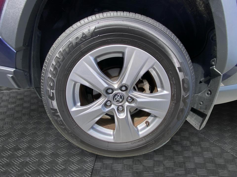Used 2025 Toyota RAV4 Híbrido SUV