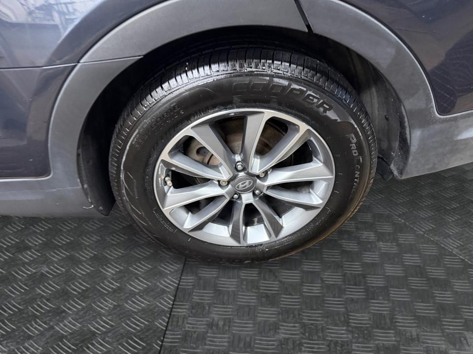 Used 2017 Hyundai Santa Fe SUV