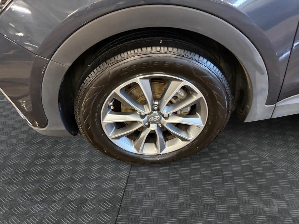 Used 2017 Hyundai Santa Fe SUV