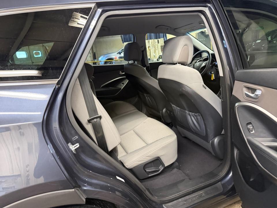 Used 2017 Hyundai Santa Fe SUV