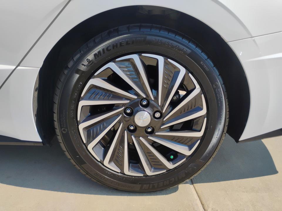 Used 2023 Hyundai Sonata Hybrid Sedan