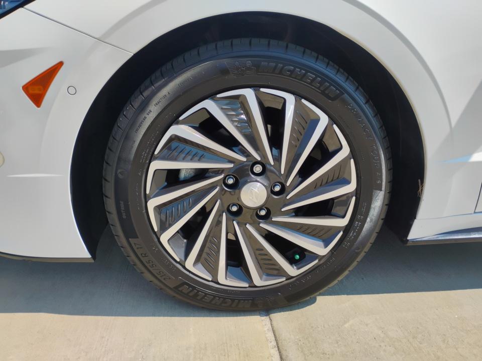 Used 2023 Hyundai Sonata Hybrid Sedan