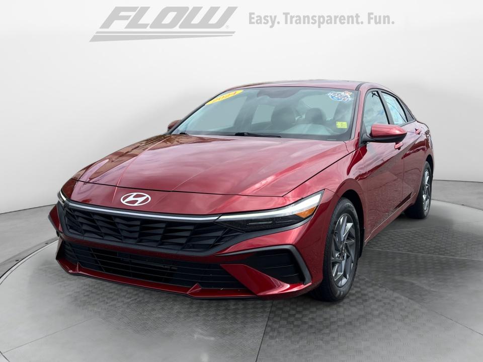 Used 2024 Hyundai Elantra Sedan