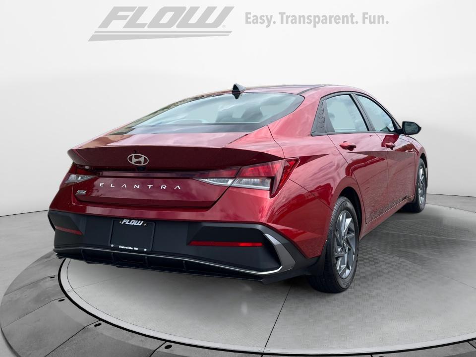 Used 2024 Hyundai Elantra Sedan