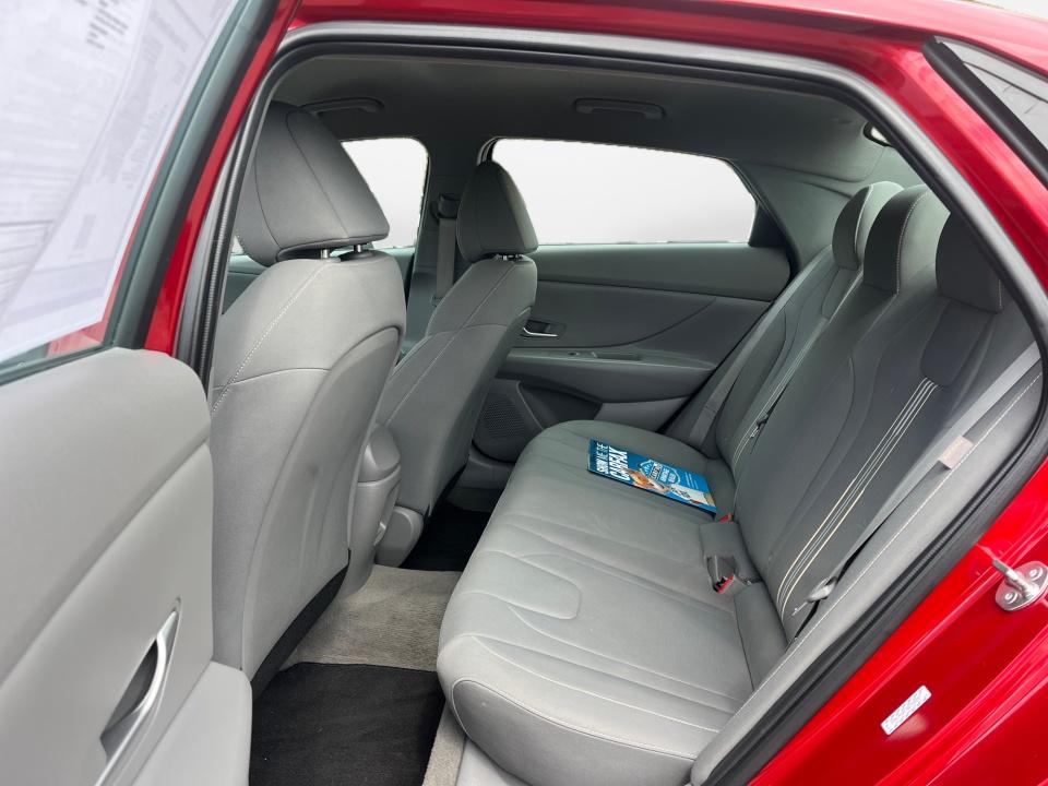 Used 2024 Hyundai Elantra Sedan