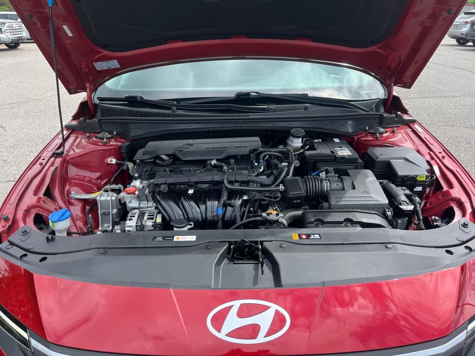 Used 2024 Hyundai Elantra Sedan