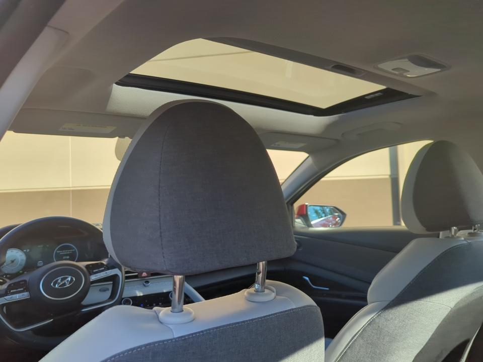 Used 2023 Hyundai Elantra Hybrid Sedan
