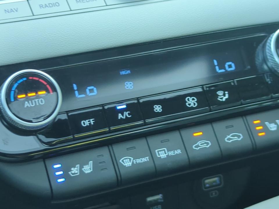 Used 2023 Hyundai Elantra Hybrid Sedan