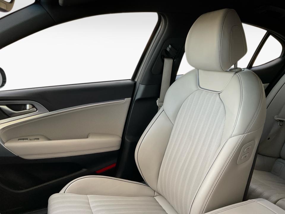 Used 2023 Genesis G70 Sedan