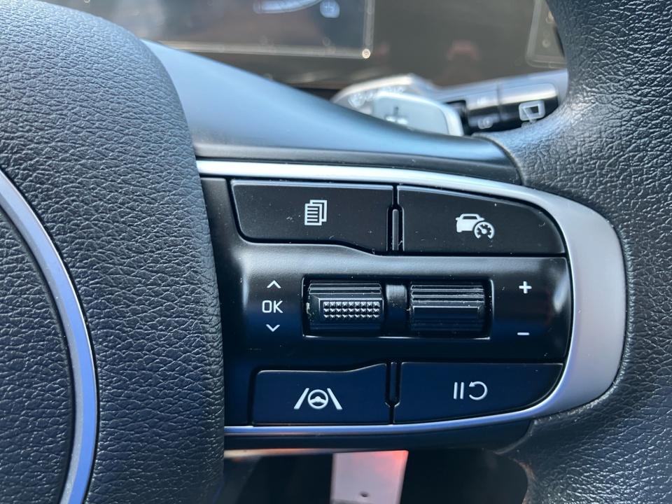 Used 2025 Kia Sportage Hybrid SUV