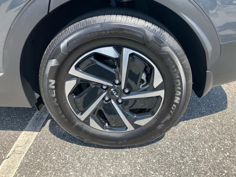 Used 2025 Kia Sportage Hybrid SUV