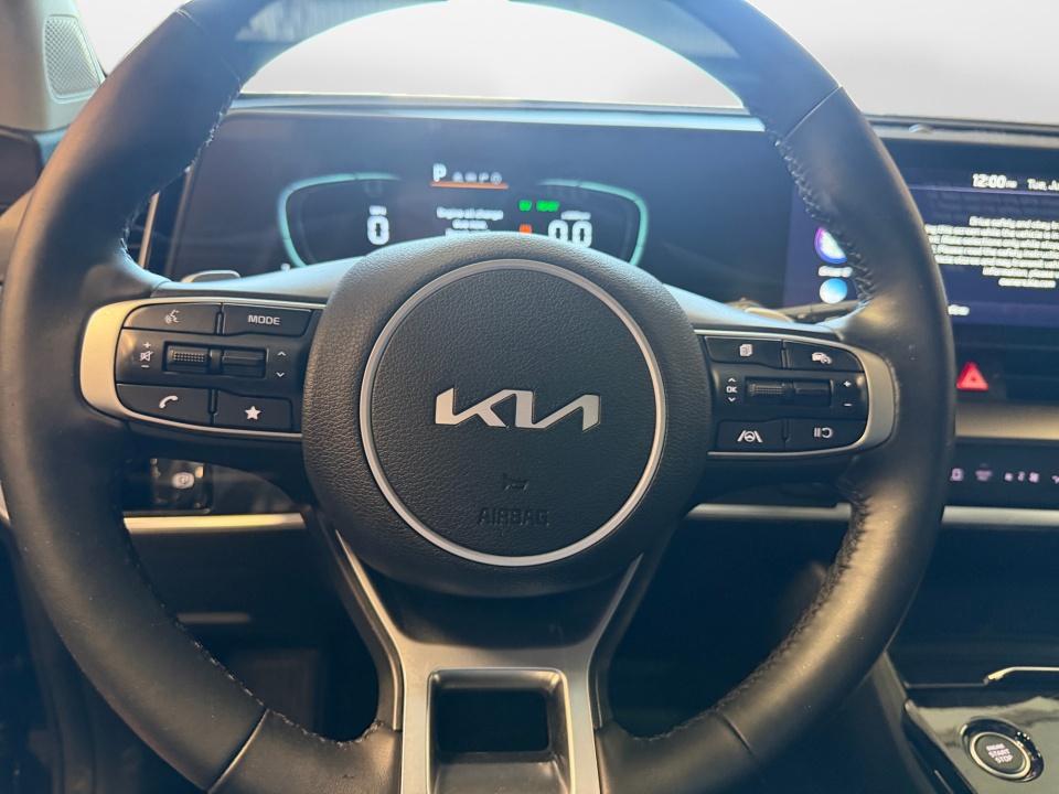 Used 2023 Kia Sportage Hybrid SUV