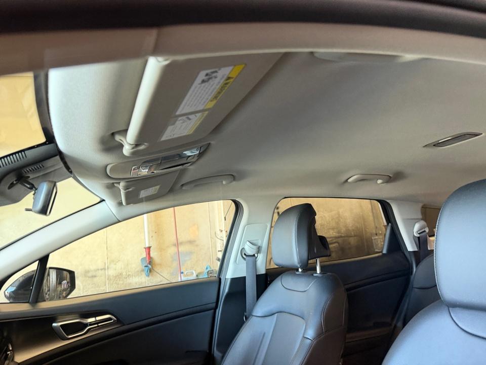 Used 2023 Kia Sportage Hybrid SUV
