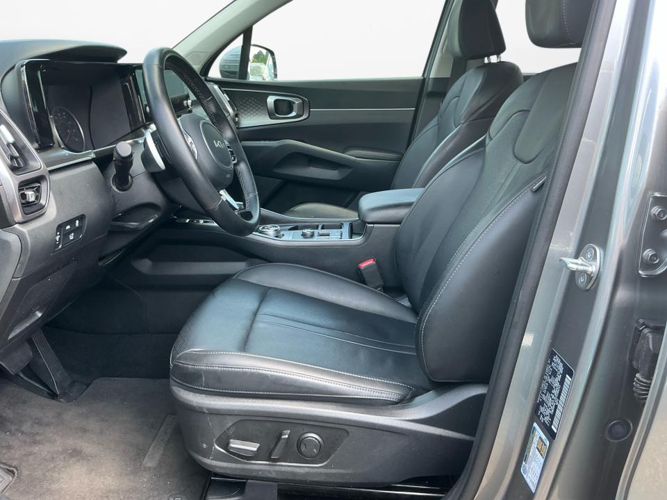 Used 2023 Kia Sorento Hybrid SUV