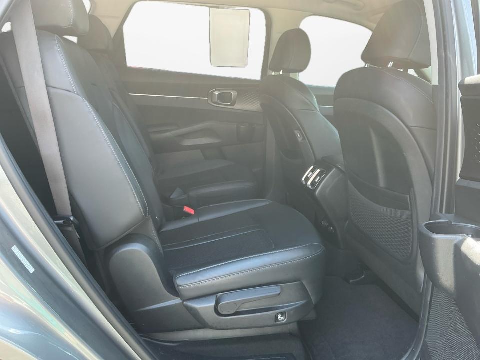 Used 2023 Kia Sorento Hybrid SUV
