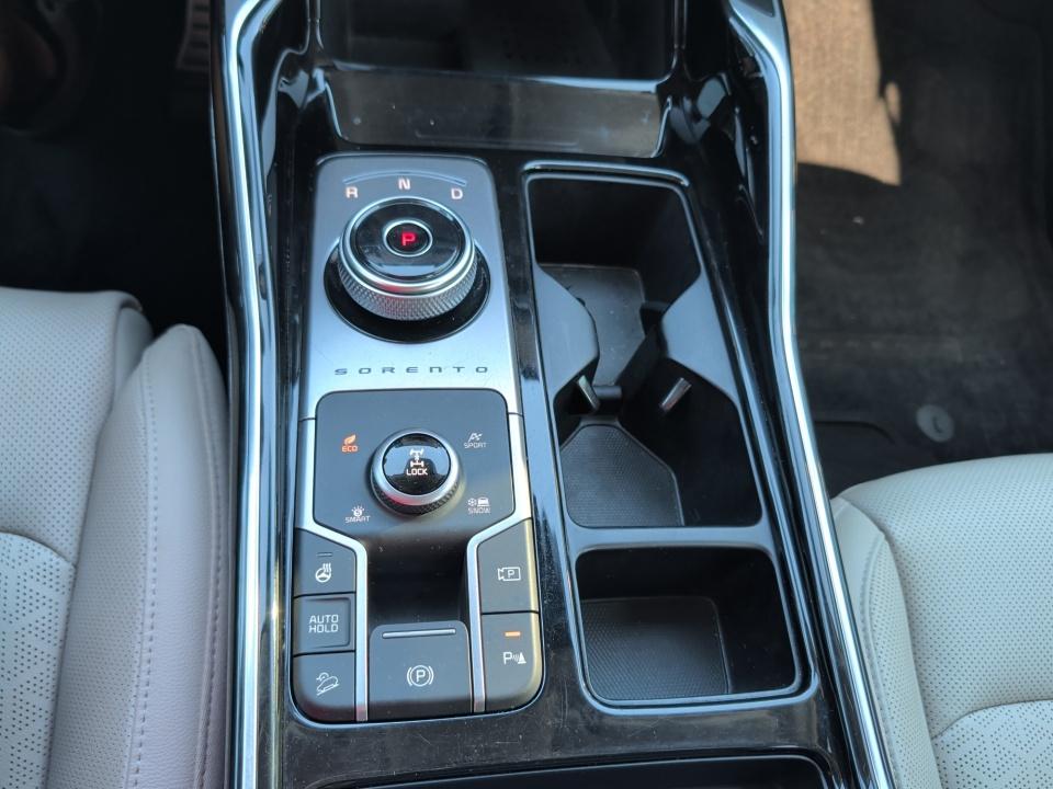 Used 2023 Kia Sorento Hybrid SUV