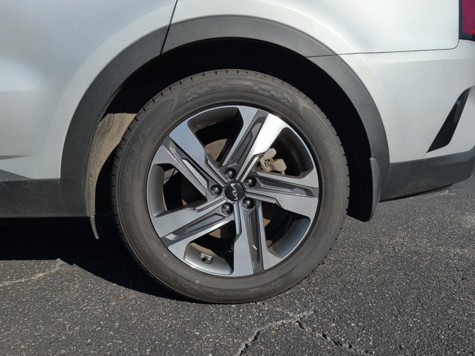 Used 2023 Kia Sorento Hybrid SUV