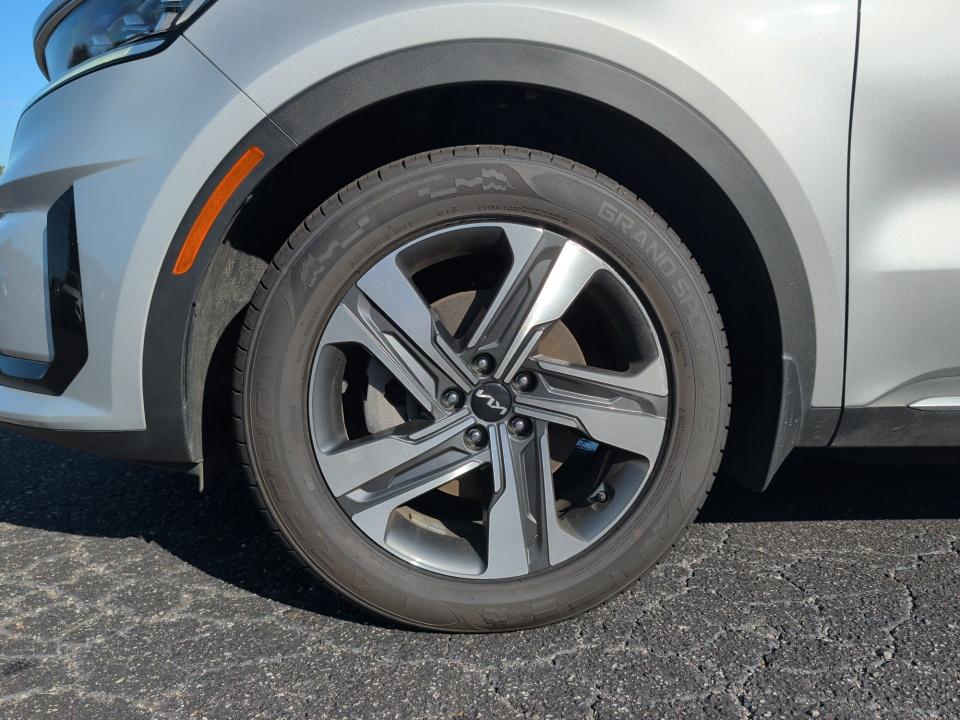 Used 2023 Kia Sorento Hybrid SUV