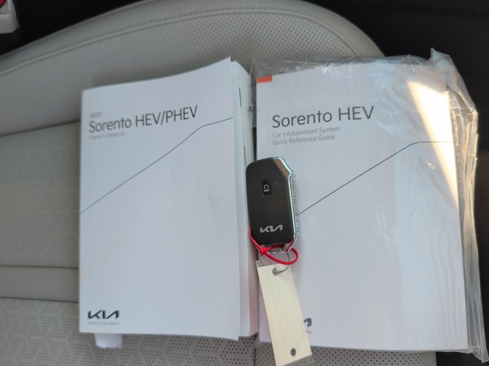 Used 2023 Kia Sorento Hybrid SUV