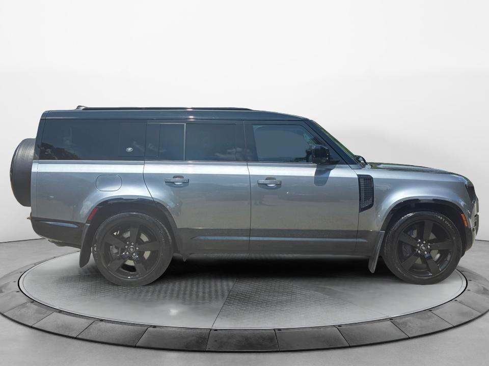 Used 2024 Land rover Defender SUV