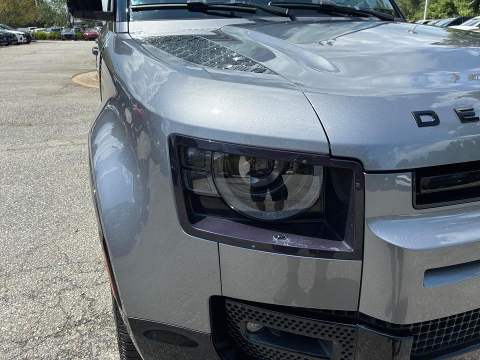 Used 2024 Land rover Defender SUV